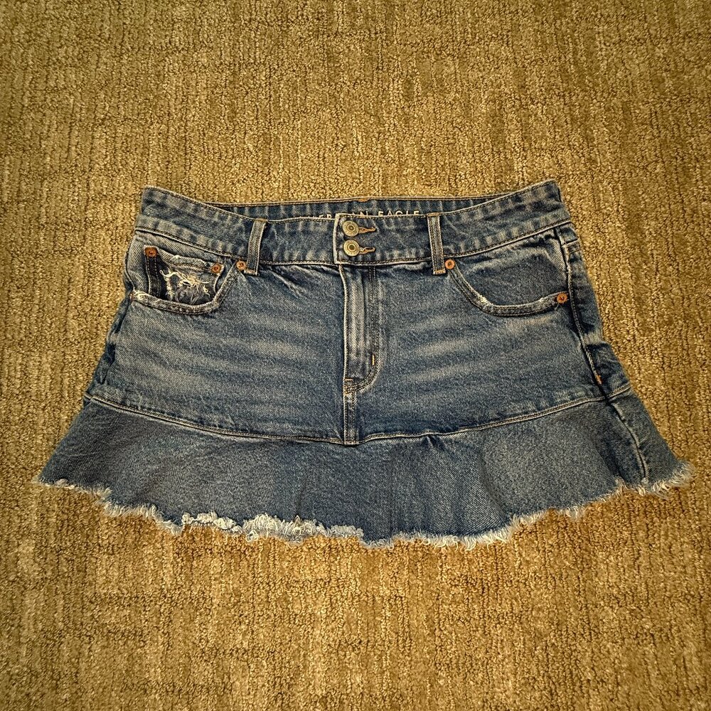 American Eagle Women's Denim Jean Mini Skirt Stretch Frayed Hem Distressed Sz 6